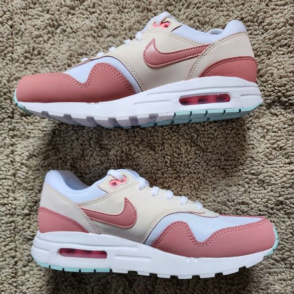 Nike Air Max 1 White Red Star Dust Guava Ice Brand New Sz 7Y - Picture 3 of 8